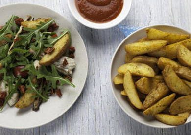 Gegrilde makreel met rucola en gedroogde tomaatjes