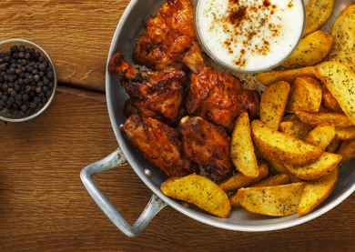 KIPPENVLEUGELTJES MET PAPRIKA